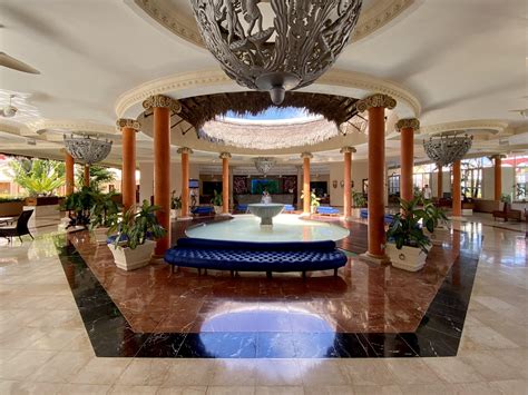 Iberostar Selection Varadero, Cuba [OC] : r/ArchitecturePorn