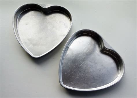 Heart-shaped cake pan: Set of 2