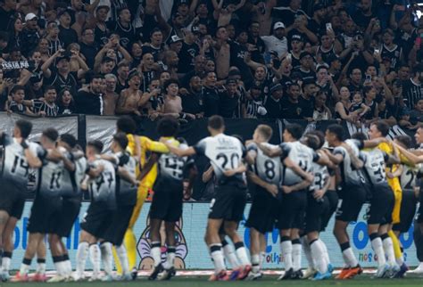 Corinthians entra ação no STJD contra mudança de data da semifinal