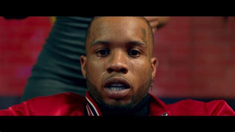 Tory Lanez feat. Quavo, Tyga and O.T. Genasis's 'Broke Leg' sample of ...