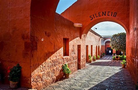 Arequipa Monasterio De Santa Catalina Planifica Recibir 150 000