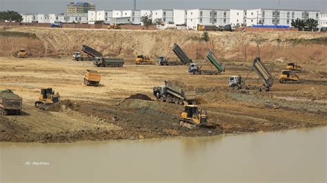 Wow Amazing Land Filling Up Huge Lake Construction With Shantui