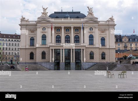 Zurich Opera House Opernhaus Zurich Stock Photo Alamy