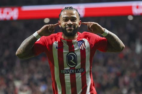 Depay carimbou passaporte do Atlético para meias da Taça do Rei