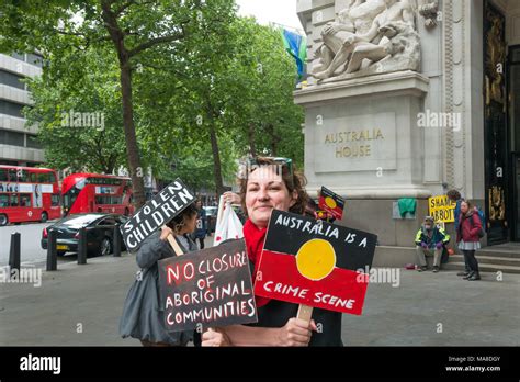 Harold thomas aboriginal flag hi-res stock photography and images - Alamy