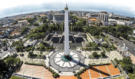 Sedikit Kisah Tentang Tugu Pahlawan Surabaya