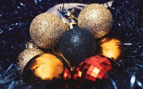 Golden Blue Red Glitter Balls Christmas Decorations Tinsel 4k Hd