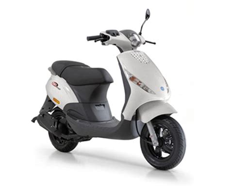 Piaggio Zip 50 2t Prezzo Scheda Tecnica E Foto Dueruote