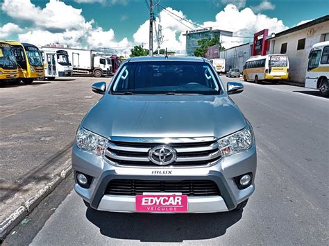 TOYOTA HILUX