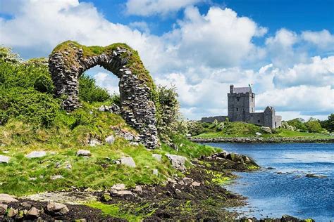 dunguaire castle irland highlights