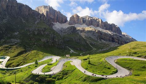 Estradas curvas nas Dolomitas Itália ePuzzle photo puzzle