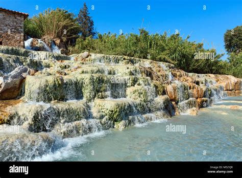 Cascada Del Mulino Di Saturnia Fotograf As E Im Genes De Alta