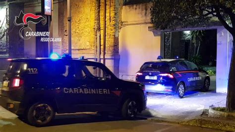 Droga Nella Piana Di Gioia Tauro Blitz Dei Carabinieri Nella Notte