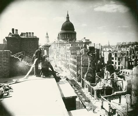 Blitz, London, WW2 stock image | Look and Learn