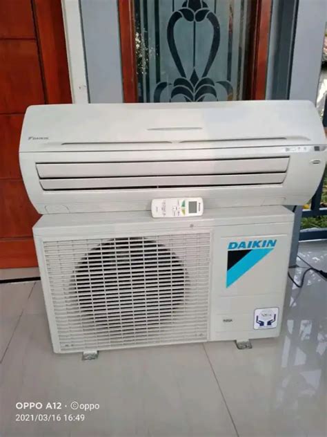 AC Daikin 1 2 PK Standar Second Pluss Pasang Elektronik Rumah Tangga