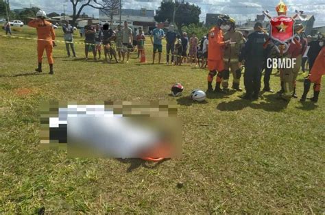 Homem morre e duas crianças ficam feridas em acidente envolvendo duas motos