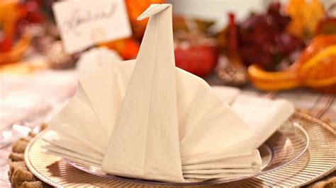 Easy Turkey Napkin Fold Tutorial