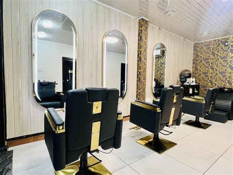 Brissbella VIP Unisex Salon | Kandy