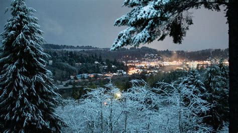 Snow on Coos Bay and the Oregon Coast February 4, 2019 | DRONE VIDEO | KVAL