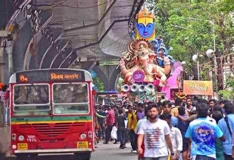 Lord Ganesha Returns To Mumbai - Rediff.com India News