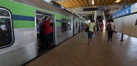 Semana começa atrasos e problemas na Linha Sul do Metrô do Recife