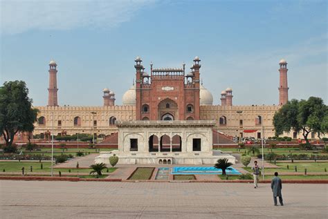 Hazuri Bagh and Baradari, Lahore, Pakistan