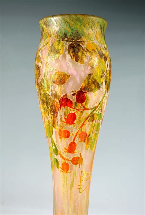 Large Art Nouveau Cameo Vase With Rosehip Decor Daum Nancy France