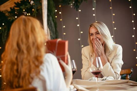 Premium Photo Lesbian Couple Having Dinner In A Restaurant Girl