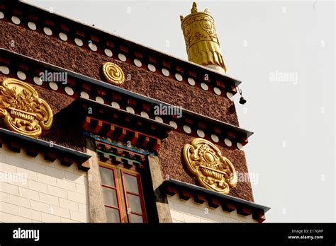 Art in Buddhist Monastery architecture in Sikkim, India - roof ...