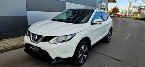 Nissan Qashqai 1 6 DCiCONNECTAKAMERENAVIPANORAMAJAMSTVO 12 24 2017 God