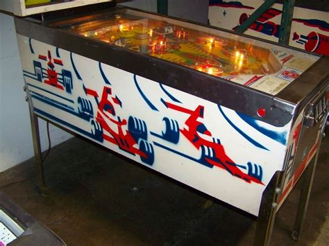 Grand Prix Pinball Machine Williams 1976