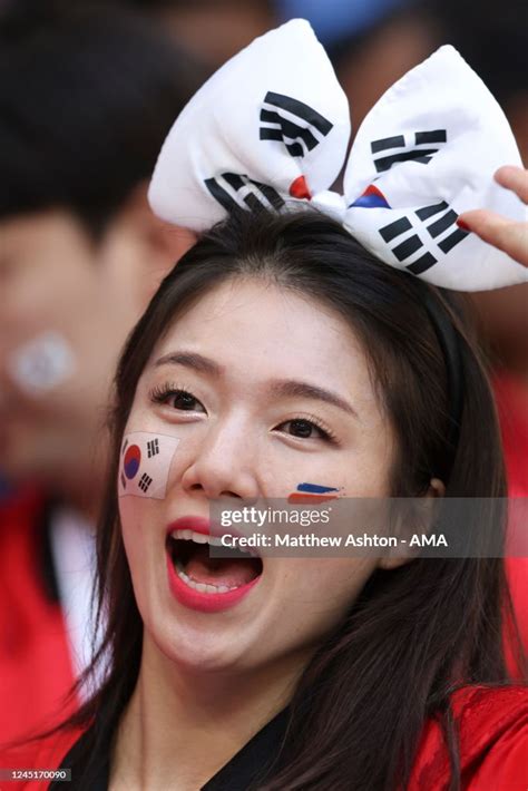 A Fan Of Korea Republic During The Fifa World Cup Qatar 2022 Group H News Photo Getty Images