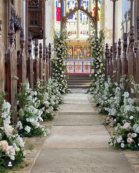 Pin By Brad Stephboyd On Mary Allison Moody Church Wedding Flowers