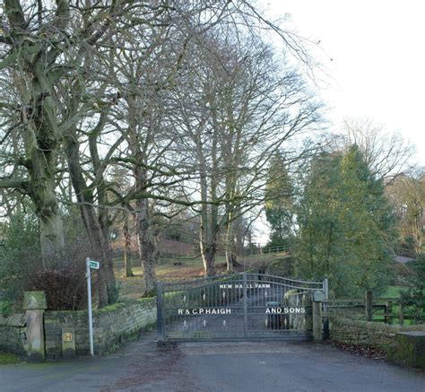 The Entrance To New Hall Farm Newhall Habiloid Cc By Sa 2 0