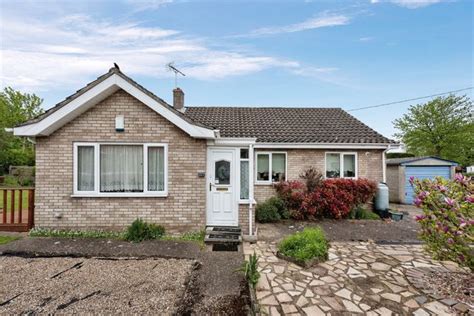 Vicarage Road Thetford Ip24 2 Bedroom Detached Bungalow For Sale