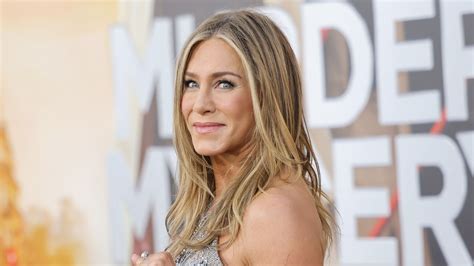 Jennifer Aniston Stuns Wearing String Bikini In Sunkissed Photos From