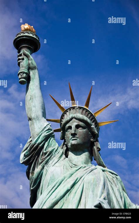 Face of statue of liberty hi-res stock photography and images - Alamy