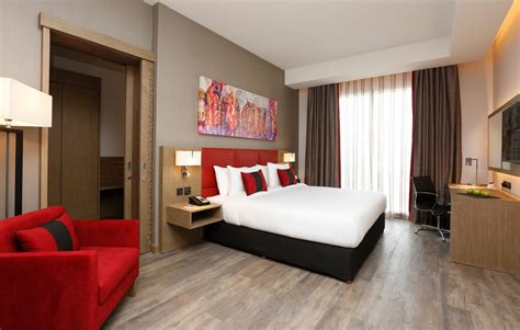 Hotel Rooms – Ramada Encore