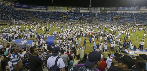 A 12 Ascienden Los Muertos Y Más De 100 Heridos En La Estampida En