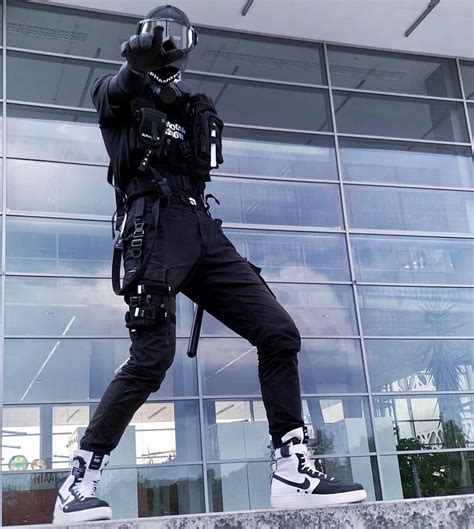 Gefällt 1 354 Mal 35 Kommentare Techwear CrØwn Techwear Crown