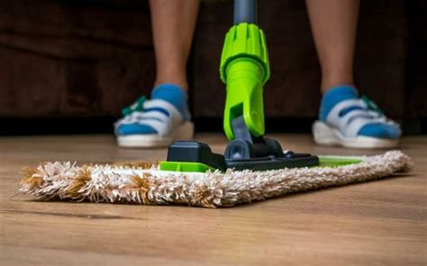 How To Mop Tile Floors Without Streaks – Flooring Tips