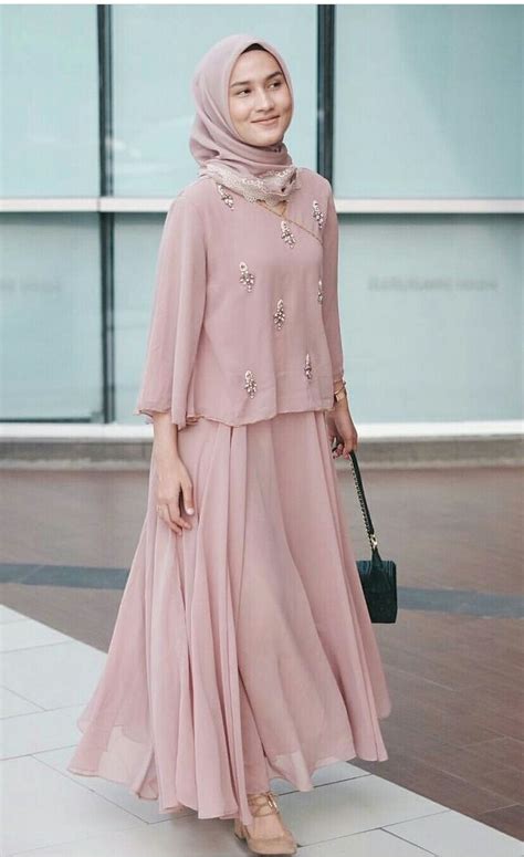 The 25 Best Kebaya Muslim Ideas On Pinterest Hijab Dress Muslim