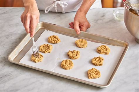 What Are Quarter and Eighth Sheet Pans Used For? | The Kitchn