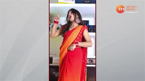 Jawan Bhabhi Bedroom Alone Hot Dance Moves In Saree Bhojpuri Song