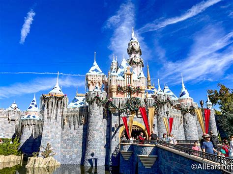 Southern California Residents Can Get Disneyland Tickets At A Deep