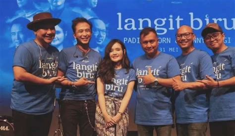 Lirik Lagu Langit Biru Padi Reborn Dan Fanny Soegi