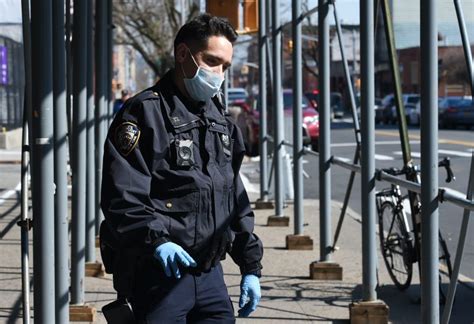 Number Of Nypd Out Sick Continues To Rise Two School Safety Agents Die