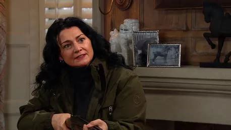 Emmerdales Moira Dingle Star Went Topless For X Rated Sex Scene Before