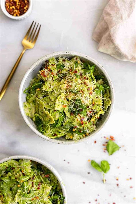 Healthy Broccoli Pesto Pasta (Vegan!) | Eat With Clarity