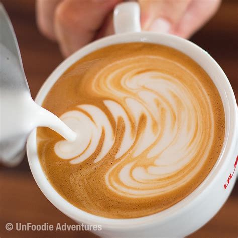 Latte art - UnFoodie Adventures